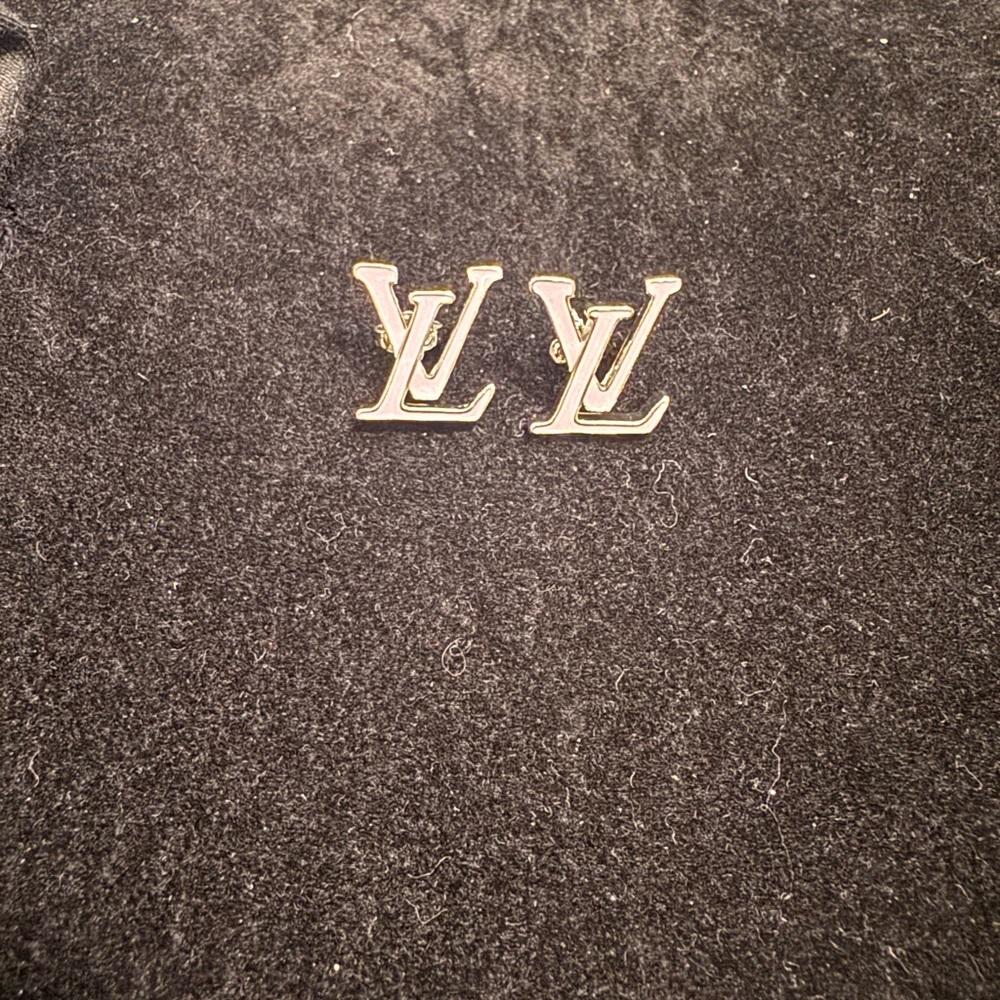 Louis Vuitton Pink and Silver LV Logo Earrings - Picture 1 of 5